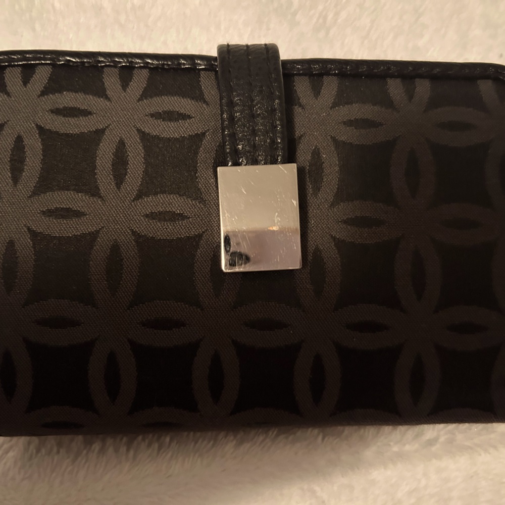 Black wallet